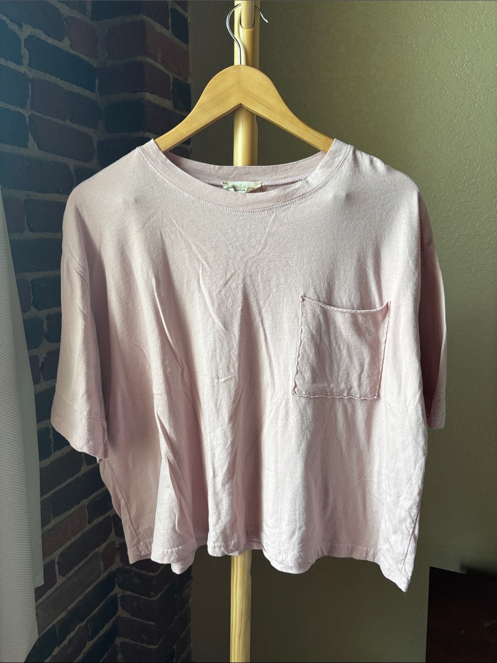 Altar'd State Pale Pink Cropped Pocket Tee Size S